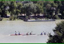 Piraguas en el Ebro