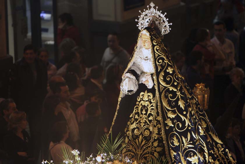 Paso con la Virgen