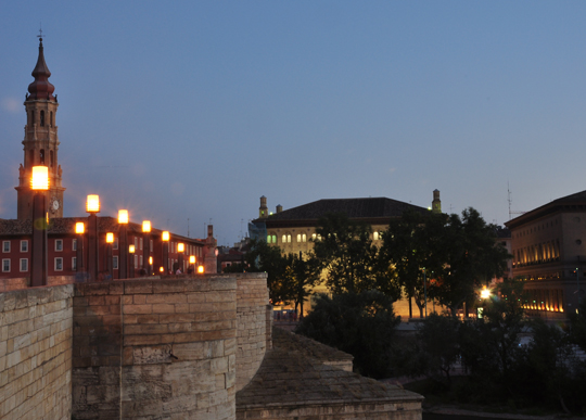 Comienza una noche bajo las estrellas en Zaragoza Comienza una noche bajo las estrellas en Zaragoza