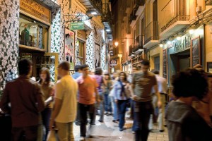 El Tubo, una de las zonas de tapas de Zaragoza.