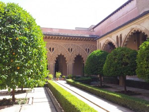 Patio de los naranjos. Palacio de La Aljafería, Zaragoza.