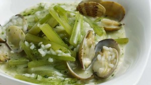 Borraja con arroz y almejas